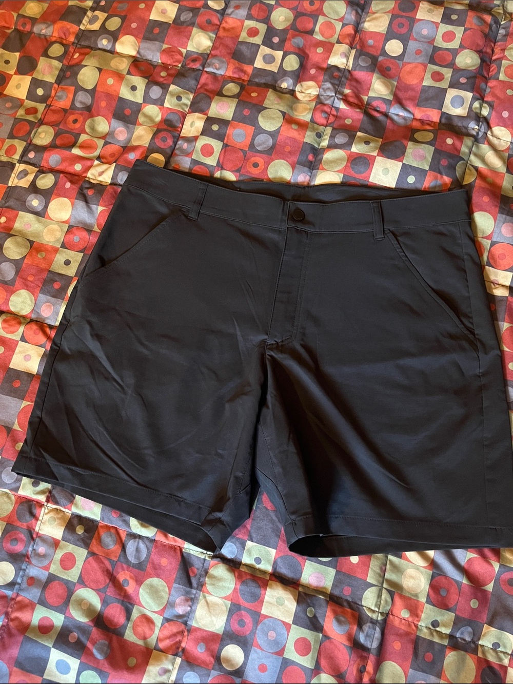 Columbia Men's Black Flat-Front Performance Shorts